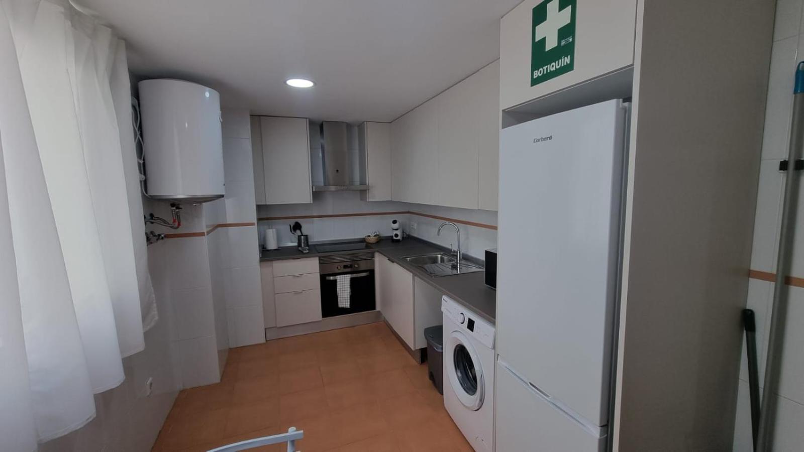 Moderno Apartamento 3 Dormitorios, Garaje Y Piscina La Algaba Eksteriør billede